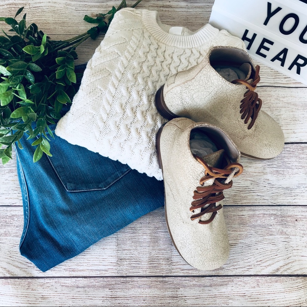 Anthropologie Gee Wawa Kenya Low Lace Up Fall Boot - Picture 2 of 8